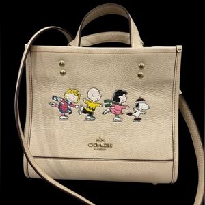 Coach X Peanuts Snoopy Characters Shoulder Bag/Tote Bag - Cream Leather
